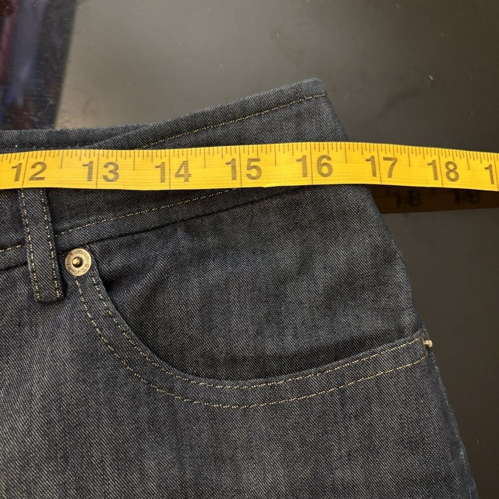 St. John Sport WomenS Dark Wash Denim Jeans Size 10 Classic Straight Fit - Picture 6 of 14